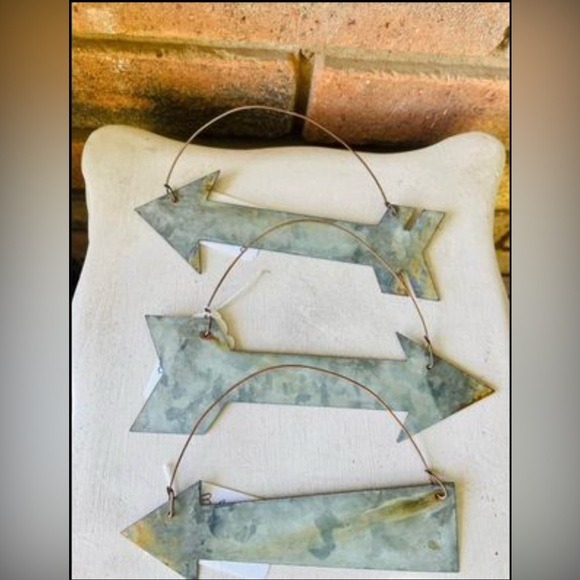 *Galvanized Metal Rustic Arrow Ornament **cabin ornament only** - Picture 6 of 6